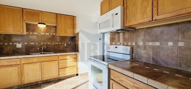 Photo - Absolutely Gorgeous 3 bd, 1 ba House locat...