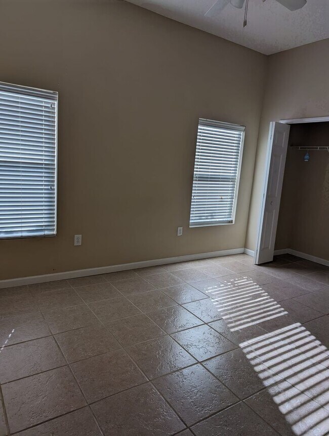 Photo - 9556 Armelle Way Unidad 9556 Armelle Way #3