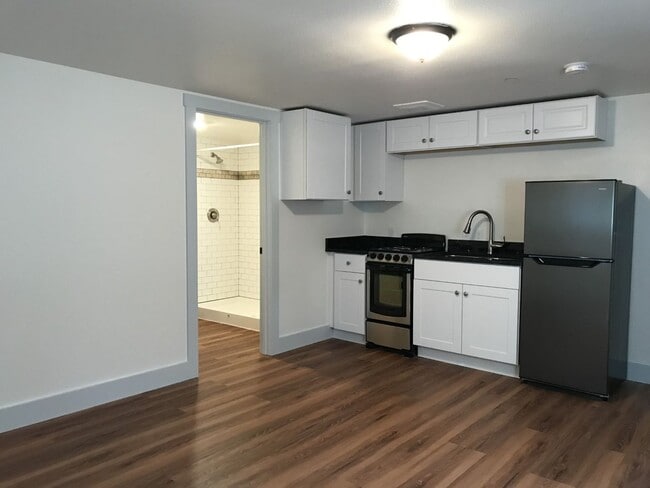 Red Maple Apartments