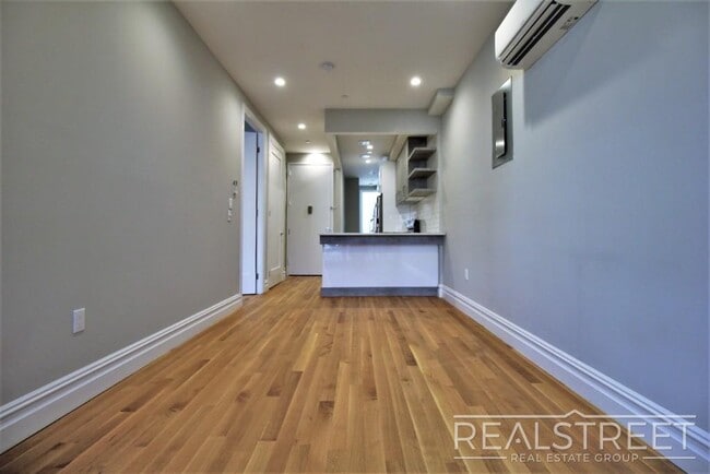 Stunning New 2 Bed 2 Bath in Bed Stuy Cond... - Stunning New 2 Bed 2 Bath in Bed Stuy Cond... Apartment Unit 2