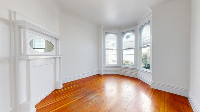 Building Photo - 1233 Laguna St