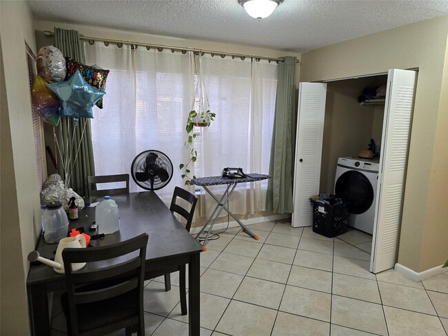 Photo - 2846 S University Dr Unit 4107