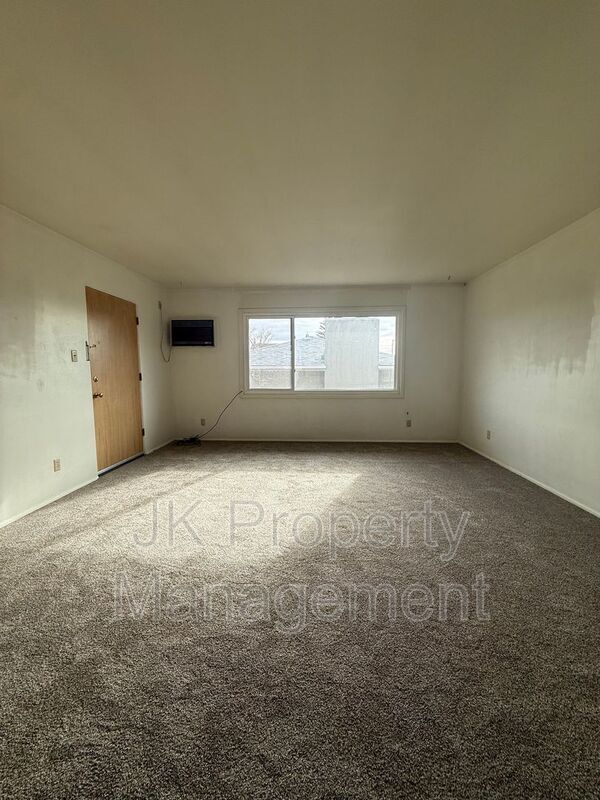 Photo - 1223 Smelter Ave NE Unit #04