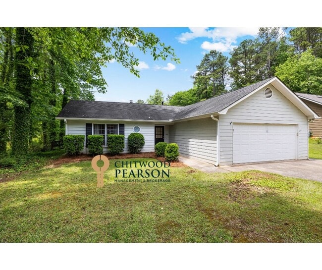 Building Photo - 3 Bedroom Ranch In Starr's Mill on Quiet Street!