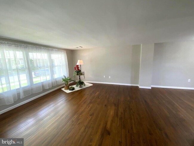 Photo - 425 Weidman Ave