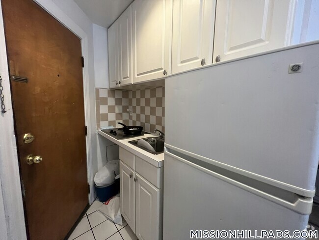 Building Photo - 55 S Huntington Ave Rental