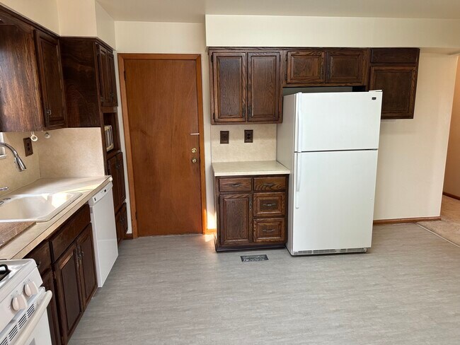 Photo - 123 E Harwood Ter Unit 1