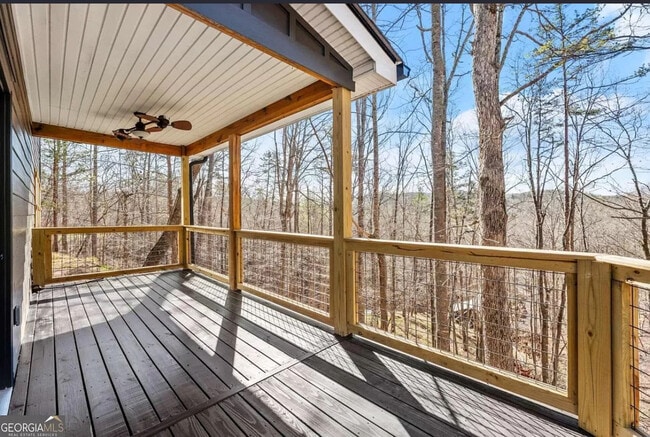 Photo - 747 Golden Ave