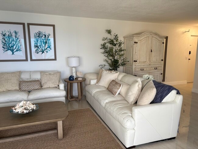 Building Photo - 2800 N Ocean Dr Unit B-23d