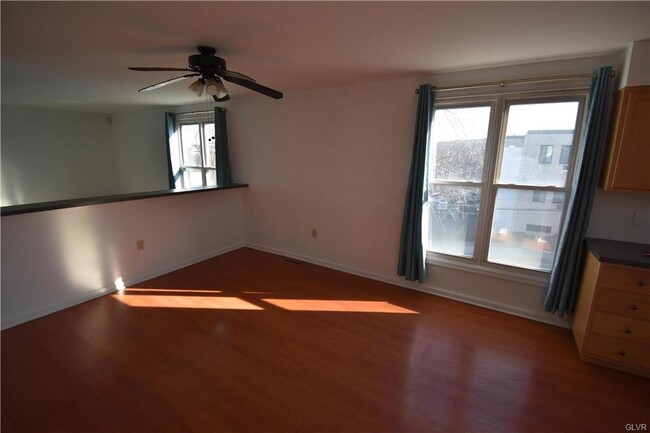 Photo - 7 Rosewood St House
