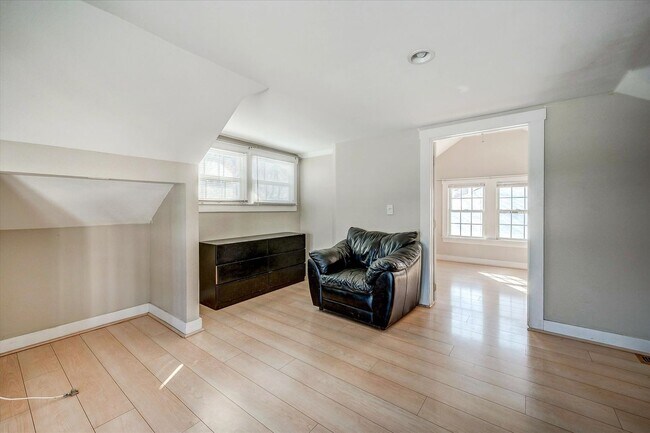 Photo - Monroe Duplex Unit 2
