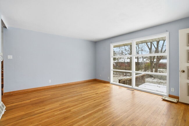 Photo - 704 Carlsbad Rd