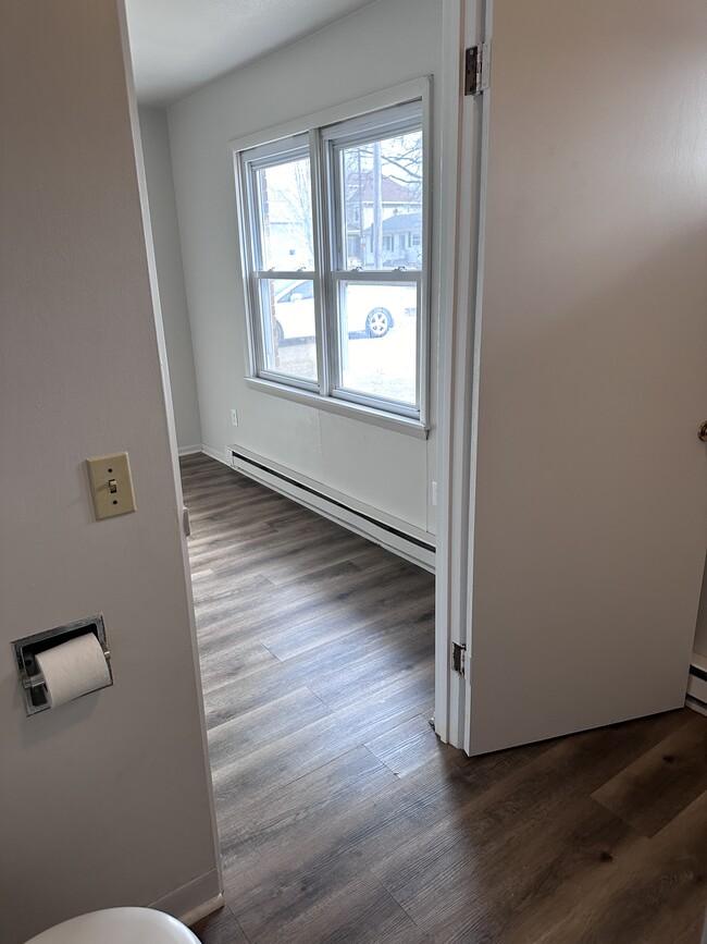 Building Photo - Kennedy Unit 4 Rental
