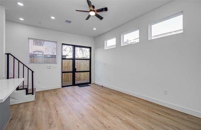 Photo - 1508 McKee St Unit B