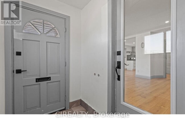 Photo - 14 Elmwood Ave