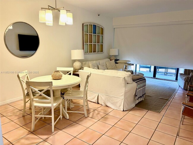 Building Photo - 201 Crandon Blvd Unit 120 Rental