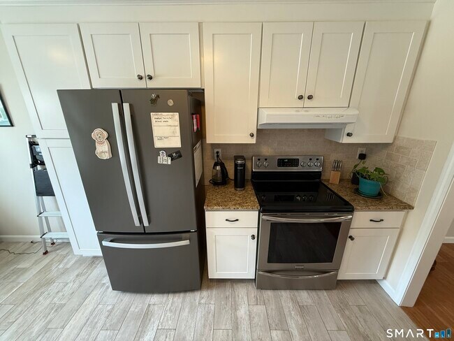 Photo - 4 Castle Meadow Dr Unit 4