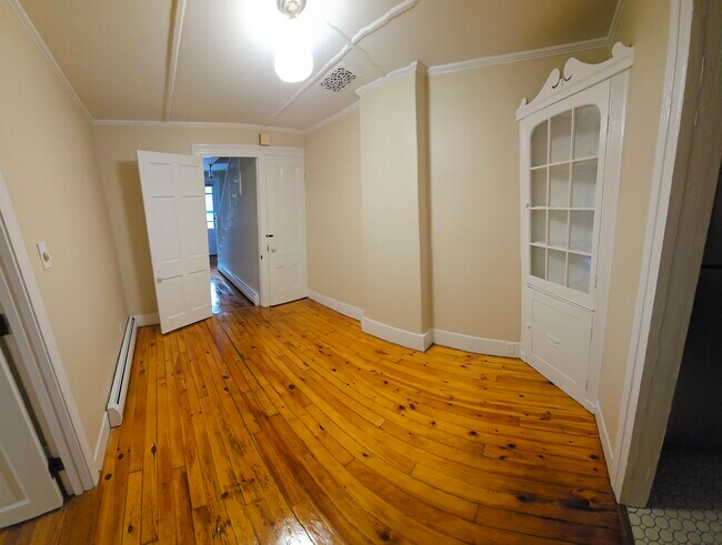 Dining Room - 22 Fletcher St Unit 22 Fletcher Street