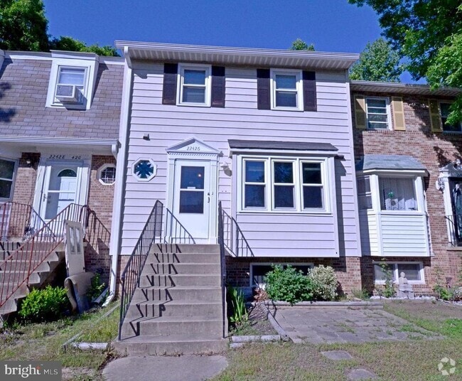 Building Photo - 22426 Greenview Ct Rental