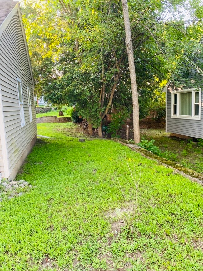 5 Nathaniel St