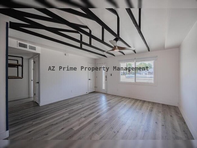 Photo - 1346 E Almeria Rd