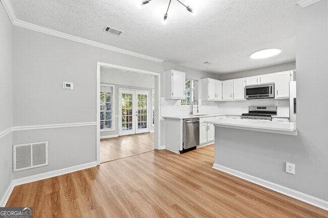 Photo - 5651 Wells Cir