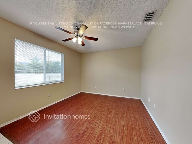 Photo - 9106 69th Ave E