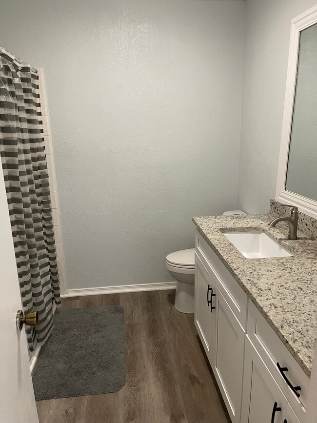 Photo - 1103 Airline Dr.