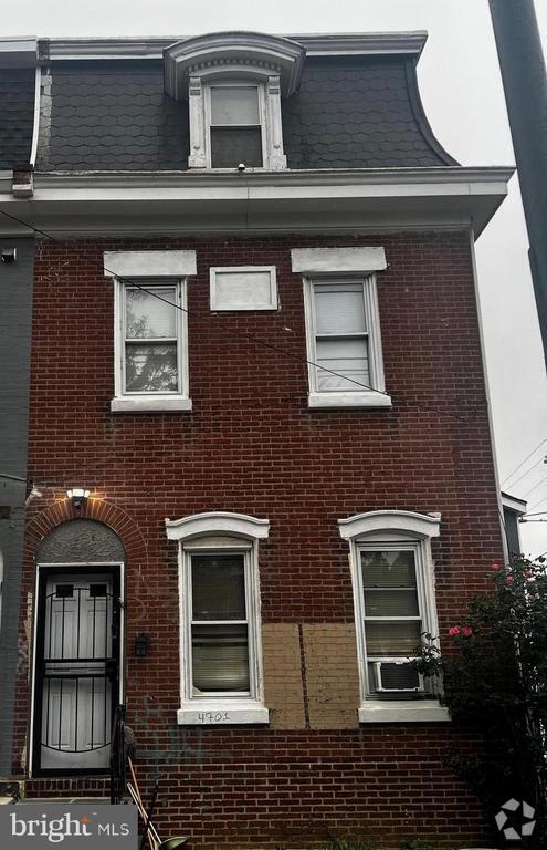 Building Photo - 4701 Penn St Rental