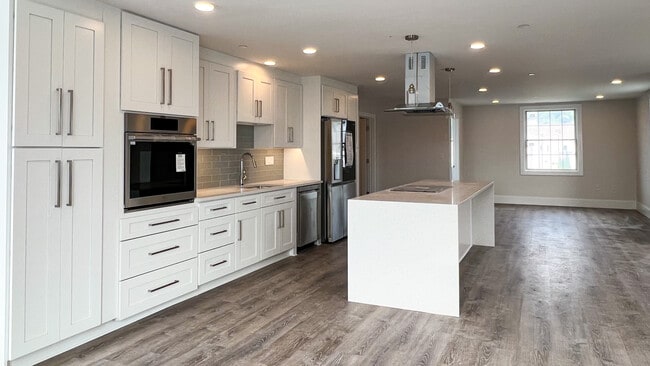 Photo - 131 Cambridge St Unit A