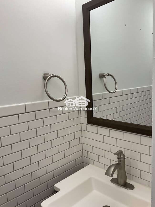 Photo - 951 Hollywood St Unit Apt D