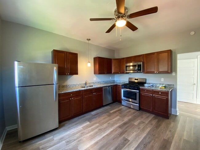 Photo - 181 N Balph Ave Unit Apt 2