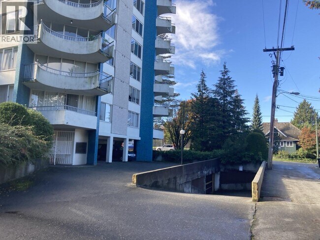 4691 W 10th Ave Unit 503