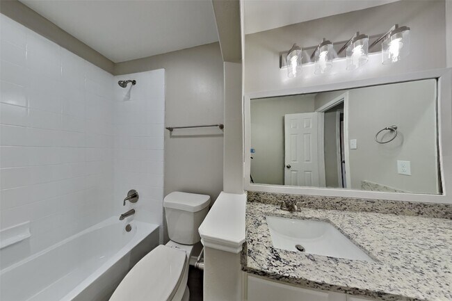 Photo - 5015 Mossy Bridge Dr