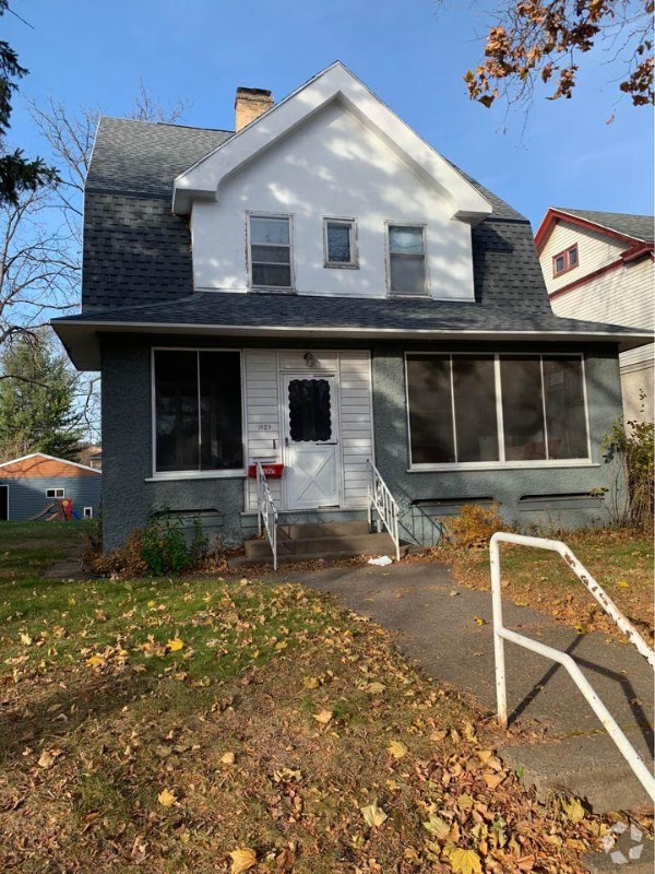 Building Photo - 1629 Main St Rental