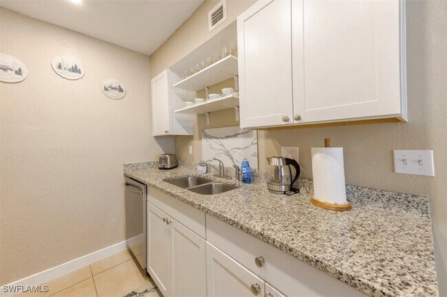 Photo - 4605 Bayshore Dr Unit G2