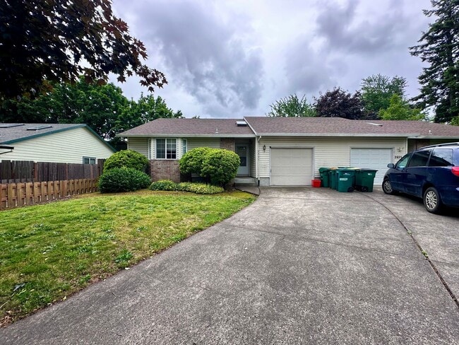 Photo - Adorable and Spacious!! Troutdale Duplex in Cul-de-sac!! Unit 2935