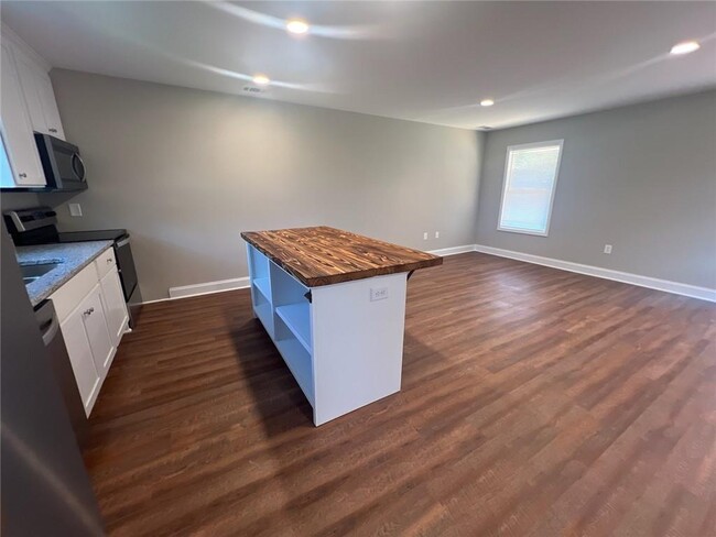 Photo - 5968 Moon Drive