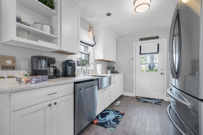 Photo - 76 S Edgewood Rd