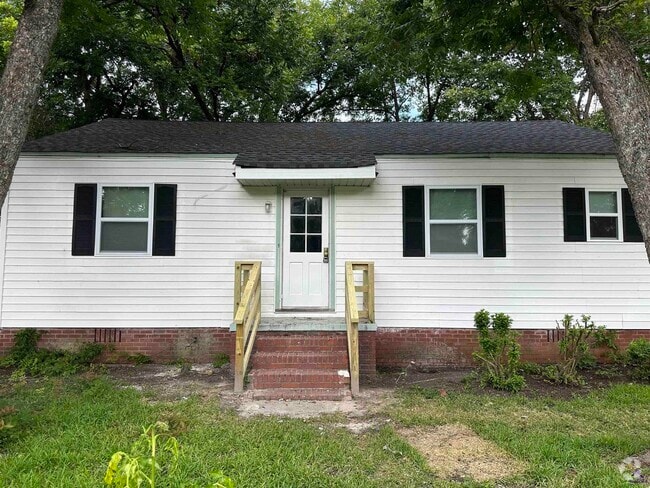 Building Photo - 617 Miller Dr Rental