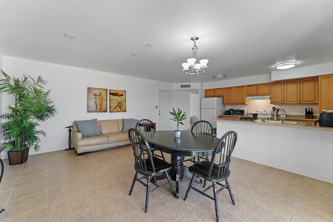 Photo - 5409 S Hazelton Ln