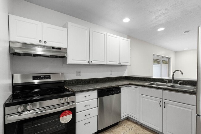 Photo - CONDOMINIUM FIRST FLOOR 2 BED 1 BATH, FULLY RENOVATED Unit #100