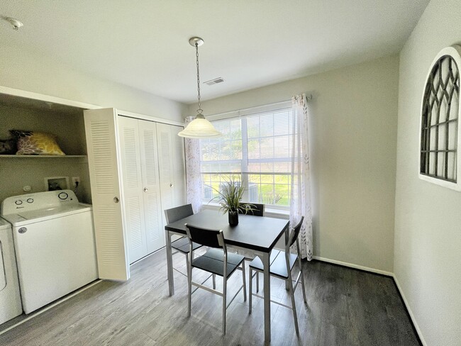 Cocina comedor - Mountain Glen Apartments