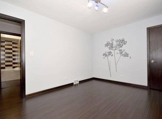 Photo - 2635 Maple St