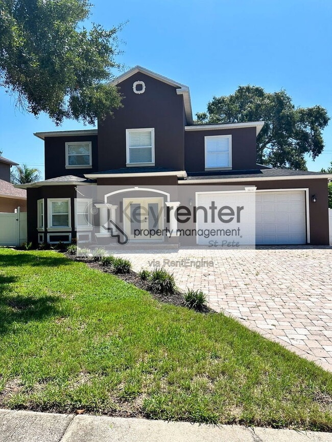 Building Photo - 3814 W El Prado Blvd