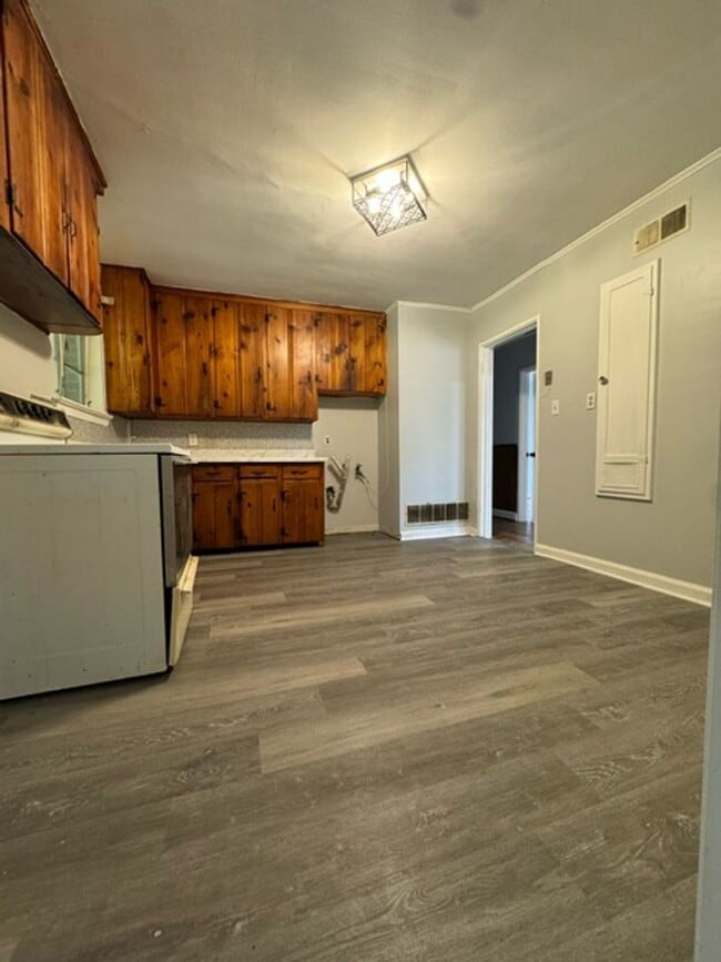 Photo - Adorable, Renovated 4/1 Family Home