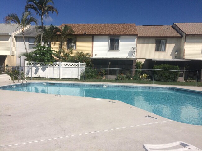 Photo - 1319 George Edwards Ct