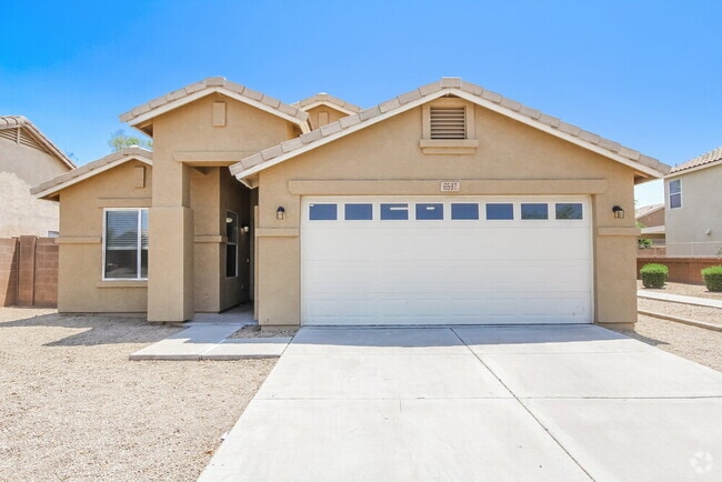 Building Photo - 6537 W Hilton Ave Rental