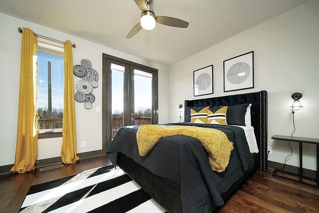 Building Photo - 64 Fern Ave Unit #9