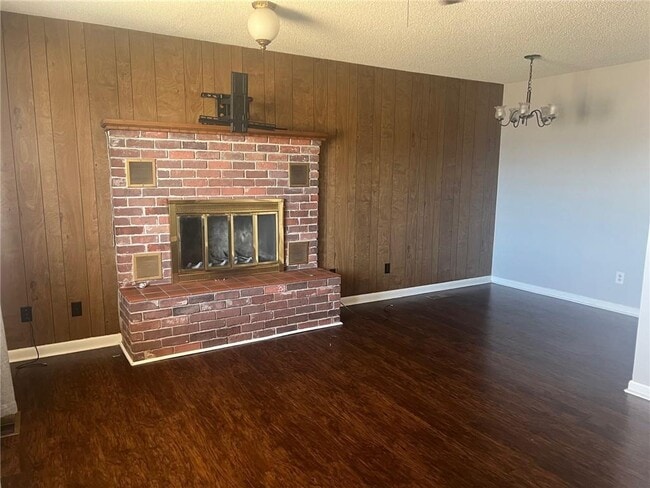 Photo - 937 S Carl St